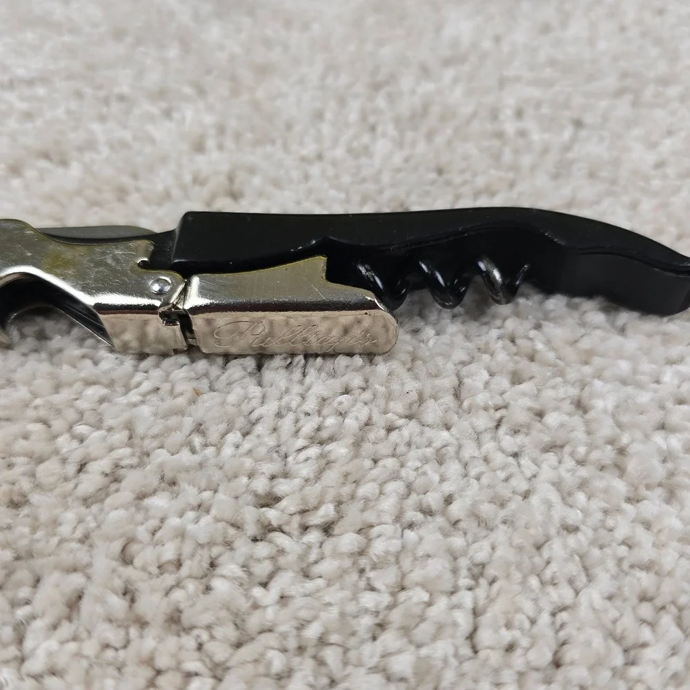 Pulltap's Wine‎ Bottle Opener Black Waiter's Corkscrew Foil Cutter HomeRiver